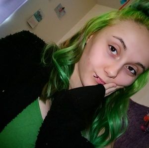 Meet your Posher, Amber